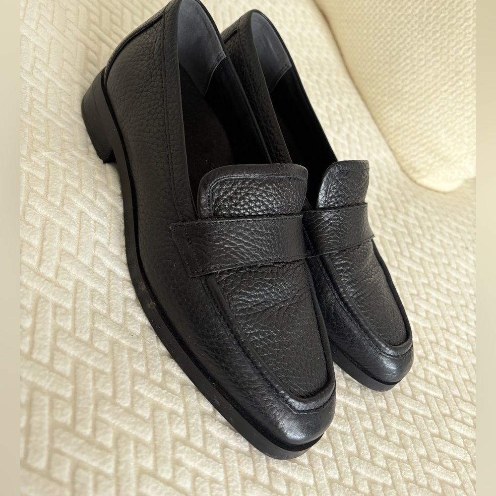 Vionic Pebble Leather Loafer - Picture 2 of 4